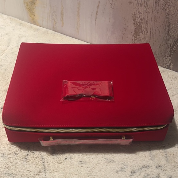 Ester Lauder 12 full-size favorites 😍💖🎁 - Picture 14 of 15